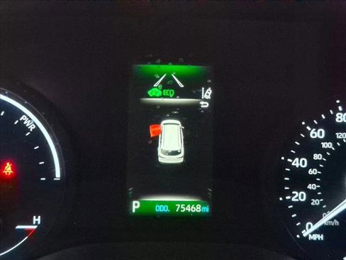 Used 2021 Toyota Sienna XSE w/ XSE Plus Package FWD image 10