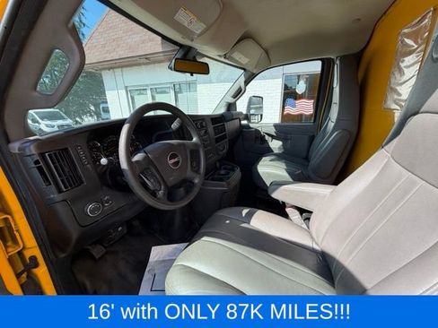 Used 2021 GMC Savana 3500 Extended w/ Power Convenience Package RWD image 9