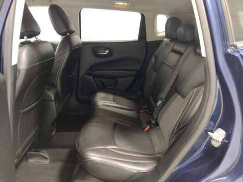 Used 2018 Jeep Compass Latitude AWD/4WD image 18