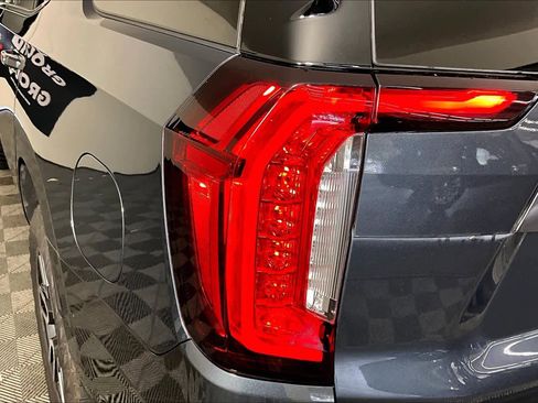 Used 2021 GMC Yukon AT4 w/ AT4 Premium Plus Package AWD/4WD image 27