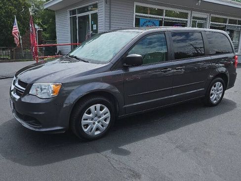 Used 2017 Dodge Grand Caravan SE w/ Power Window Group FWD image 8