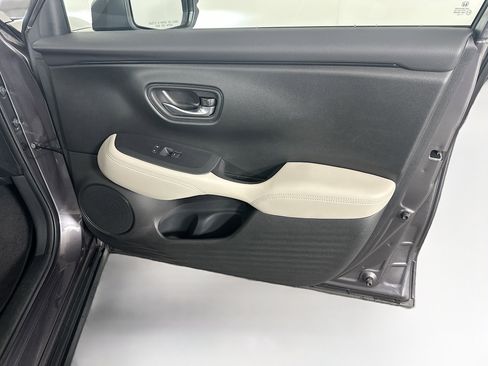 Used 2023 Honda HR-V LX image 30