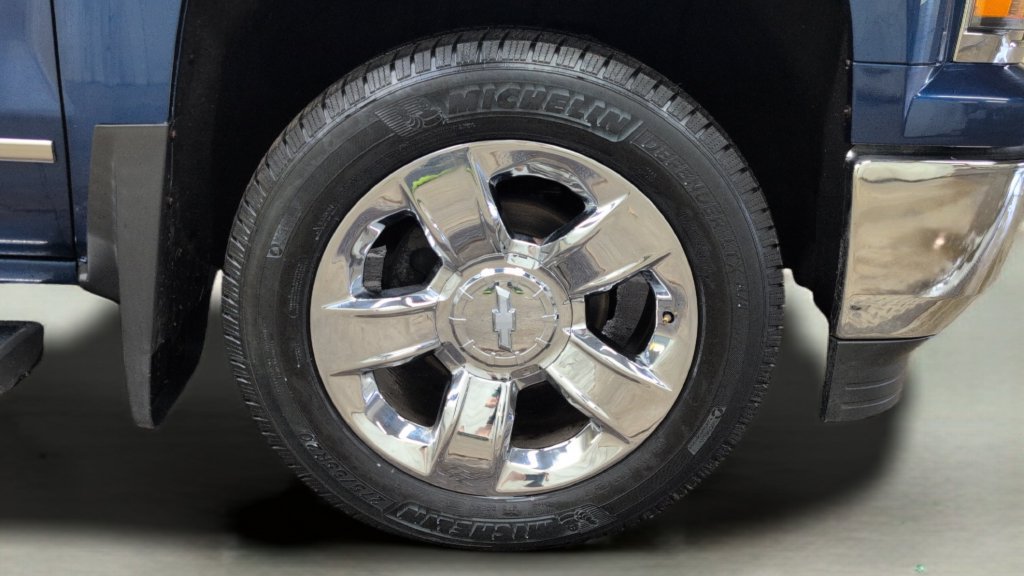 Used 2015 Chevrolet Silverado 1500 LTZ AWD/4WD image 29