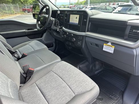 New 2025 Ford F250 XL w/ XL Chrome Package image 14