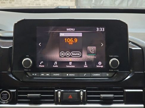 Used 2022 Nissan Pathfinder S image 20