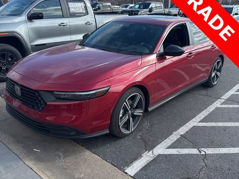 Used 2025 Honda Accord Sport image 1