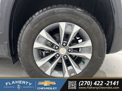 Used 2026 Chevrolet Equinox LT AWD/4WD image 19