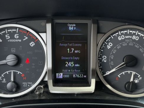 Used 2022 Toyota Tacoma SR5 image 15