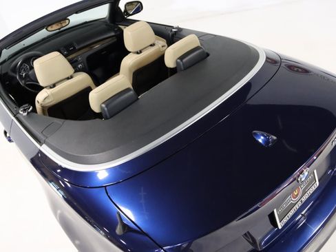 Used 2012 BMW 135i Convertible image 35