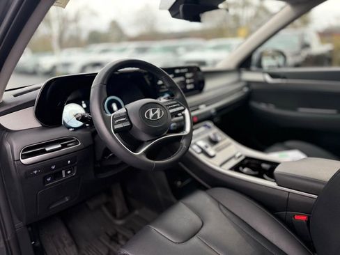 Used 2023 Hyundai Palisade SEL w/ Cargo Package image 13