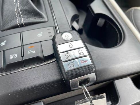 Used 2017 Kia Sedona LX w/ LX Essentials Premium Package FWD image 94