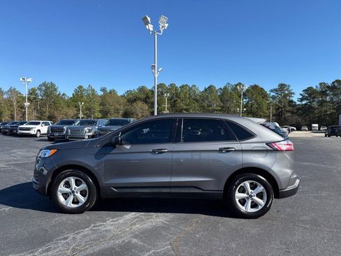 Used 2022 Ford Edge SE image 6