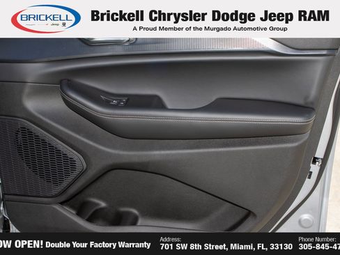 New 2025 Jeep Grand Cherokee Altitude image 13