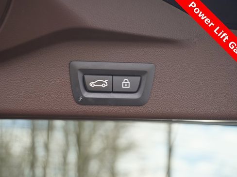 Used 2019 BMW X5 xDrive50i w/ M Sport Package image 10