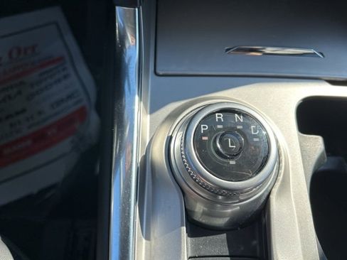 Used 2023 Ford Explorer XLT w/ Equipment Group 202A image 30