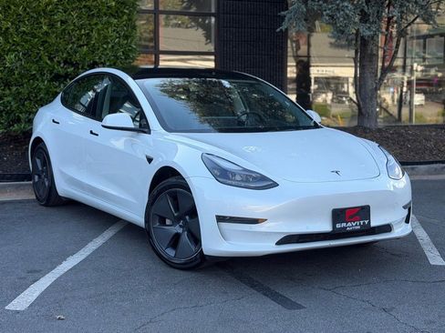 Used 2021 Tesla Model 3 Standard Range Plus RWD image 7