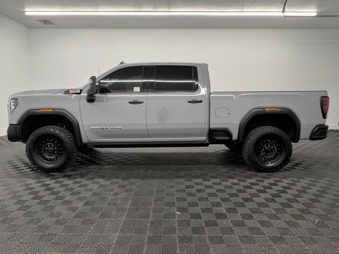 Used 2025 GMC Sierra 2500 AT4X w/ AT4X AEV Edition AWD/4WD image 2