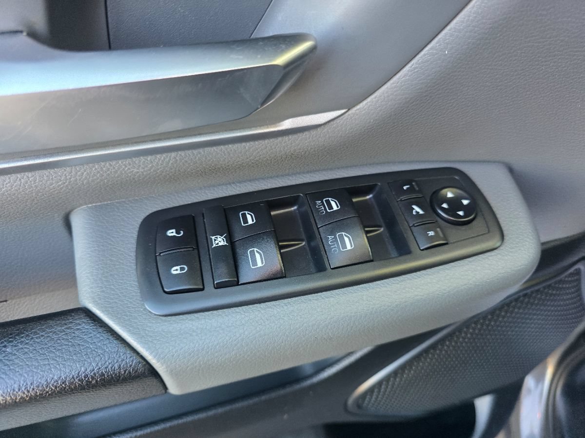 Used 2020 RAM 1500 Big Horn AWD/4WD image 18