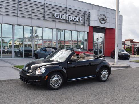 Used 2014 Volkswagen Beetle 1.8T FWD image 16