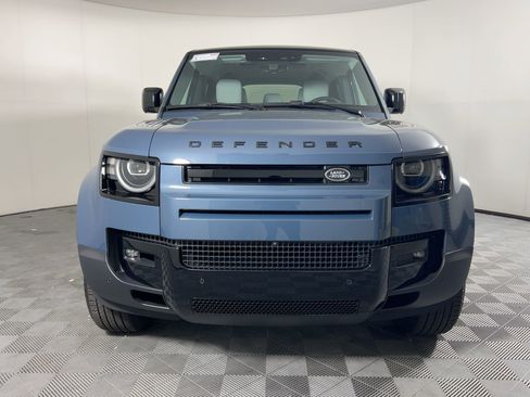 New 2026 Land Rover Defender 110 S image 5