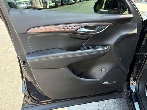 Used 2022 Buick Envision Avenir w/ Premium Seat Package AWD/4WD image 26