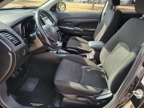 Used 2021 Mitsubishi Outlander Sport SE image 23