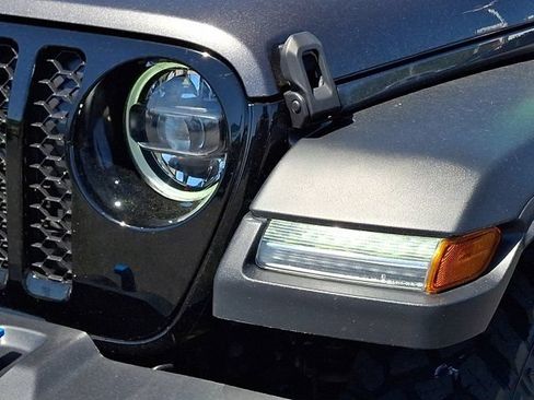 Used 2023 Jeep Wrangler Unlimited w/ 8.4" Radio Group AWD/4WD image 12