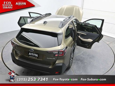 Used 2023 Subaru Outback Premium image 33
