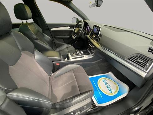 Used 2018 Audi SQ5 Premium Plus w/ Navigation Package image 11