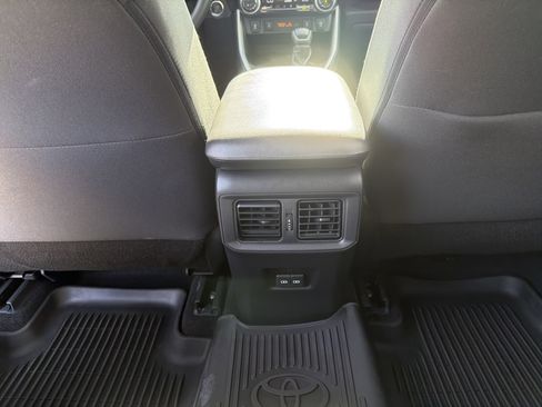 Certified 2022 Toyota RAV4 XLE w/ Convenience Package image 34