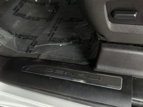 Used 2022 GMC Sierra 3500 Denali image 50