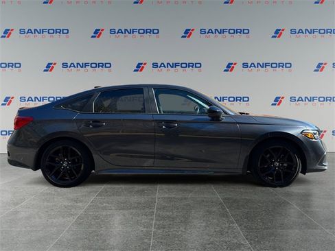 Used 2023 Honda Civic Sport image 6