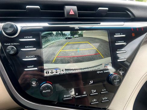 Used 2019 Toyota Camry XLE w/ Driver Assist Package image 21