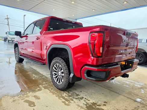 Used 2023 GMC Sierra 1500 AT4 w/ Technology Package AWD/4WD image 4