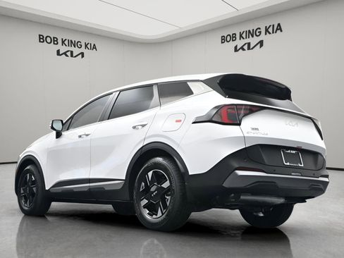 New 2026 Kia Sportage LX w/ LX Convenience Package FWD image 12