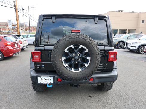 Used 2024 Jeep Wrangler Unlimited Rubicon 4xe AWD/4WD image 6