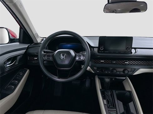 Used 2024 Honda Accord EX image 19