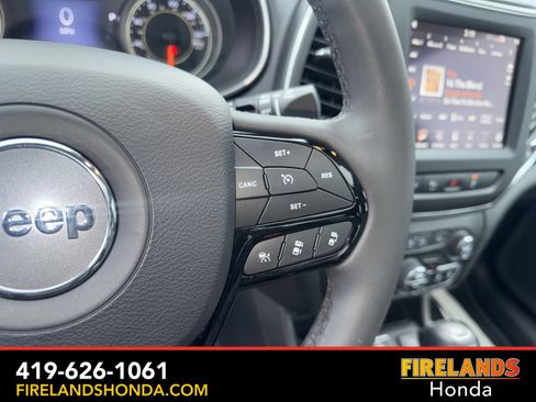 Used 2023 Jeep Cherokee Altitude Lux w/ Lux Elite Package image 19