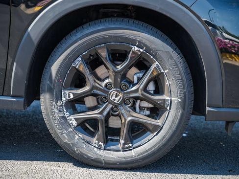 Certified 2025 Honda HR-V Sport image 14