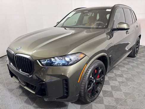 Certified 2026 BMW X5 xDrive50e w/ M Sport Package AWD/4WD image 2