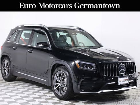 Used 2025 Mercedes-Benz GLB 35 AMG 4MATIC image 1