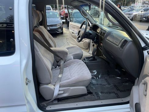 Used 2003 Toyota Tacoma 2WD Xtracab image 19