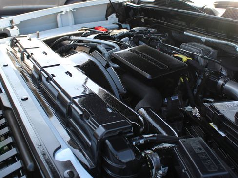 Used 2023 Chevrolet Silverado 2500 W/T w/ WT Convenience Package image 17