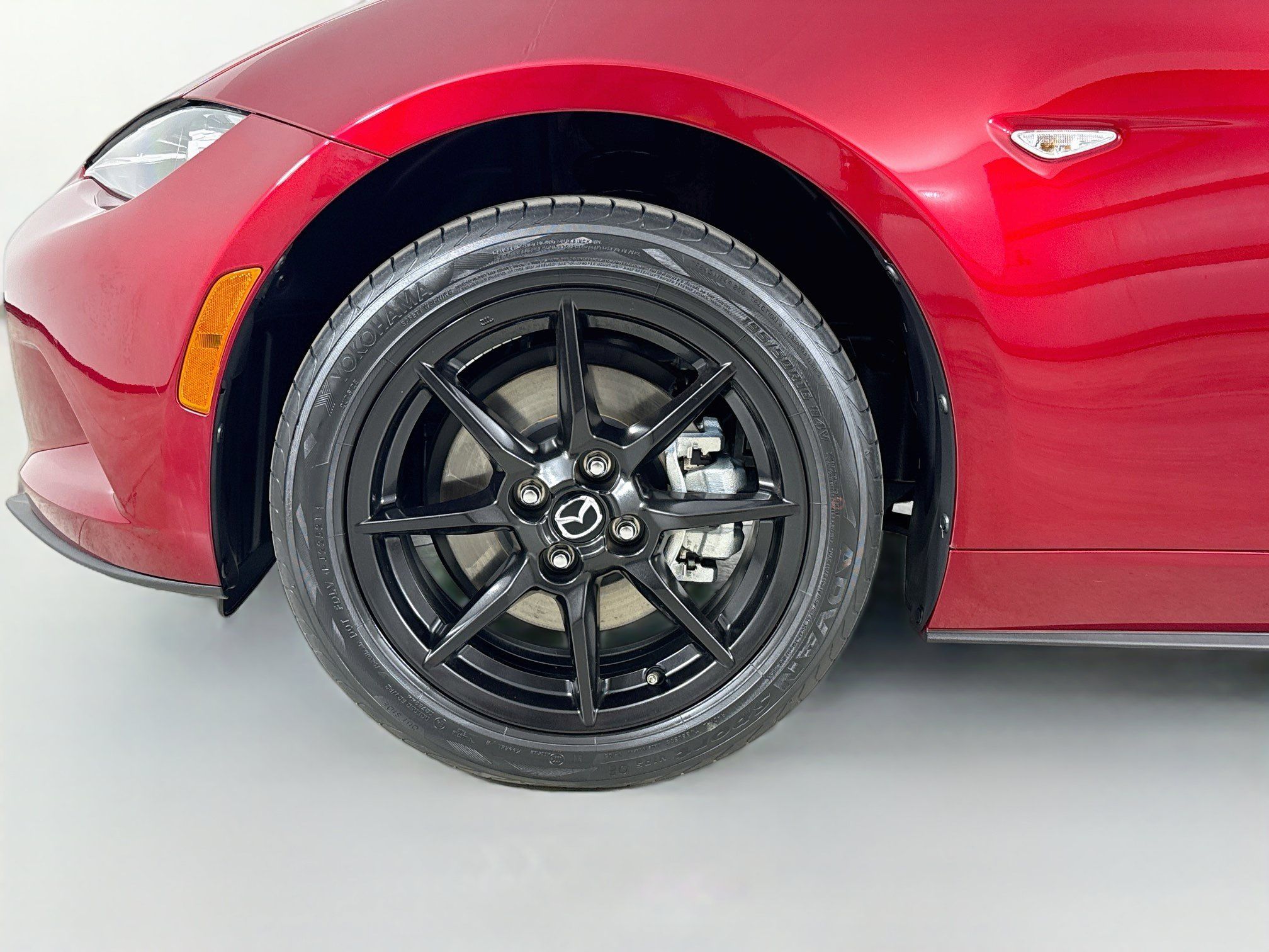 Used 2021 MAZDA MX-5 Miata Sport RWD image 26