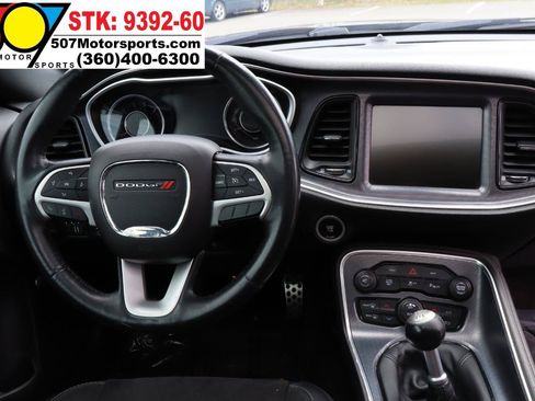 Used 2015 Dodge Challenger R/T Scat Pack w/ Leather Interior Group RWD image 17