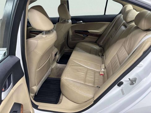 Used 2011 Honda Accord EX-L image 17