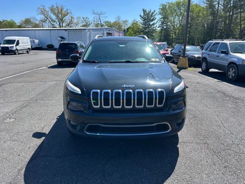 Used 2016 Jeep Cherokee Limited AWD/4WD image 2