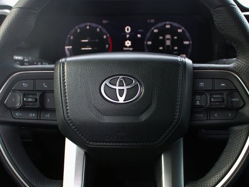 Used 2025 Toyota Tacoma SR5 image 20