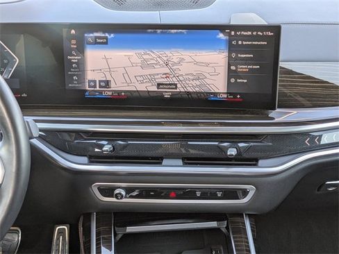 Used 2023 BMW X7 xDrive40i w/ Executive Package image 18