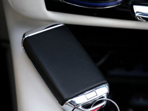 Certified 2021 Rolls-Royce Ghost Extended Wheelbase image 15